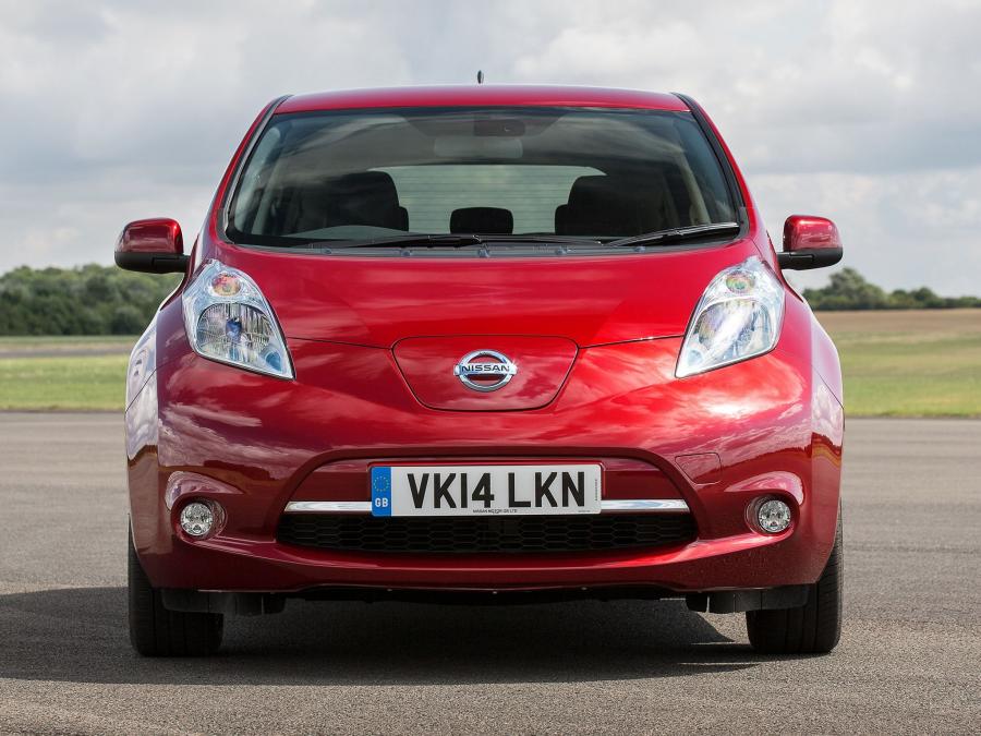  Nissan Leaf 2013 года  (UK) (фото 24 из 29)